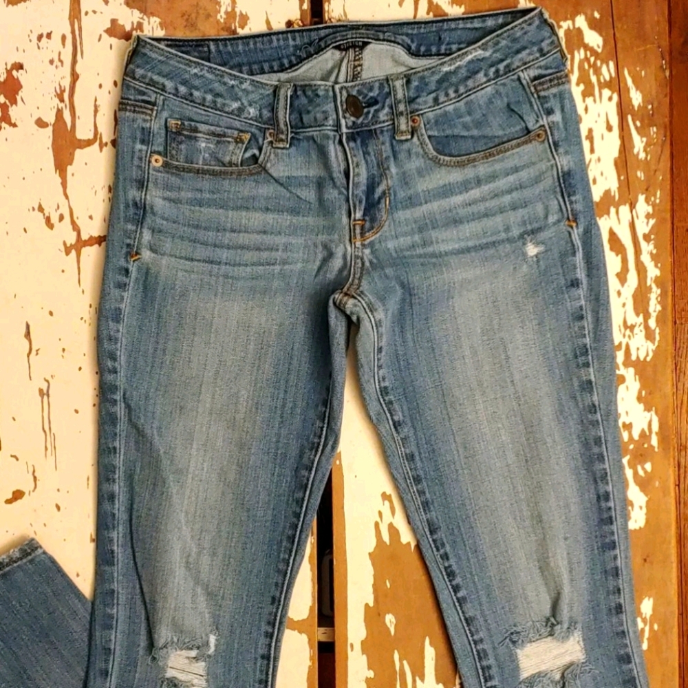 AEO Stretch Skinny Holes & Perfect Fade Denim - Low Rise, Babes - Picture 10 of 15